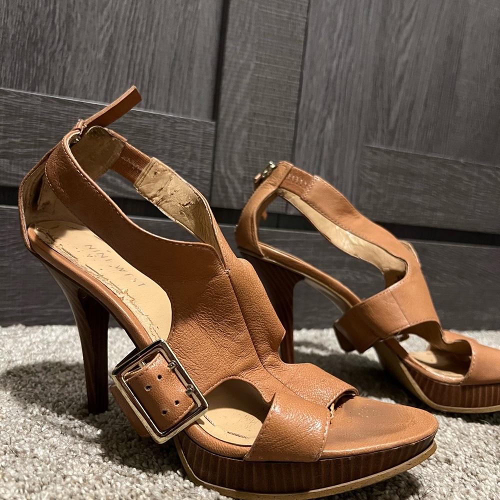 Nine West Tan Leather Heels